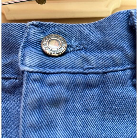 Abercrombie & Fitch washed out blue jean mini skirt, snap & zipper closure, 4 - Picture 5 of 9